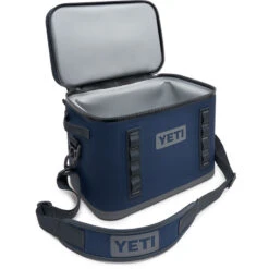 Yeti Coolers Hopper Flip 18 Soft Cooler -Kampeerartikelen Winkel iview 5052874 001 pic5